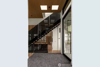 5917 104th Place NE, Kirkland, WA 98033 - Photo 3