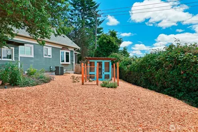 1010 S Director Street, Seattle, WA 98108 - Photo 29