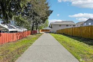4051 E J St, Tacoma, WA 98404 - Photo 5