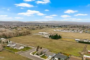 7703 Ahtanum Rd, Yakima, WA 98903 - Photo 5