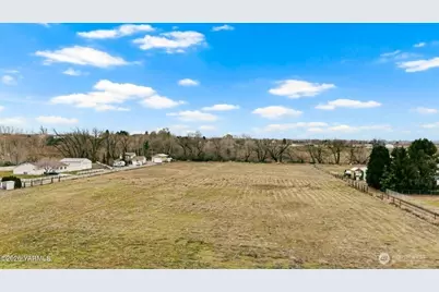 7703 Ahtanum Road, Yakima, WA 98903 - Photo 13