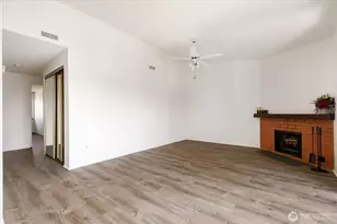 270 SE Barrington Dr, Oak Harbor, WA 98277 - Photo 5