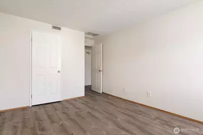 270 SE Barrington Drive #B305, Oak Harbor, WA 98277 - Photo 23