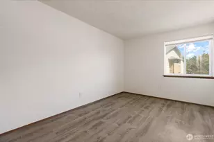 270 SE Barrington Dr, Oak Harbor, WA 98277 - Photo 17