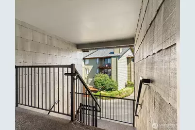 270 SE Barrington Drive #B305, Oak Harbor, WA 98277 - Photo 27