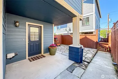 4851 A Delridge Way SW, Seattle, WA 98106 - Photo 3