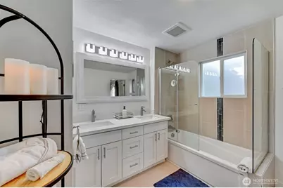10825 Marine View Drive SW, Seattle, WA 98146 - Photo 13
