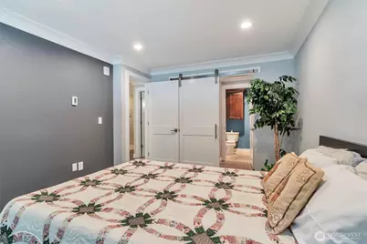 4183 W Lake Sammamish Parkway SE #B104, Bellevue, WA 98008 - Photo 11