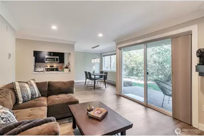 4183 W Lake Sammamish Parkway SE #B104, Bellevue, WA 98008 - Photo 3