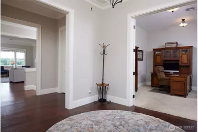1016 SE Crestlane Drive, College Place, WA 99324 - Photo 5