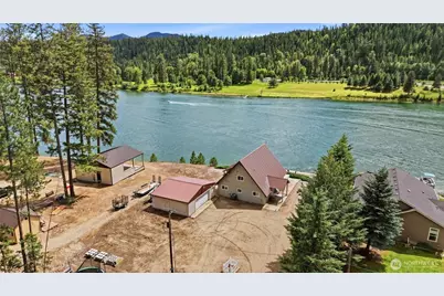 128 S River Rd, Cusick, WA 99119 - Photo 5