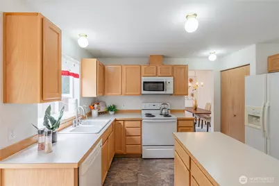 23323 106th Street E, Buckley, WA 98321 - Photo 13