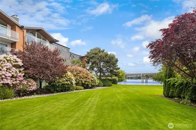 2501 Canterbury Lane E #319, Seattle, WA 98112 - Photo 27