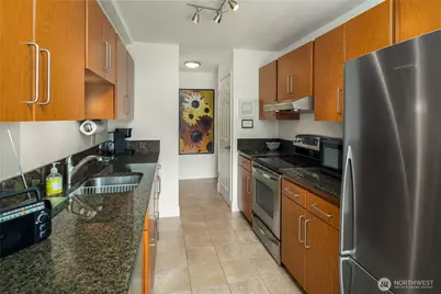 2501 Canterbury Lane E #319, Seattle, WA 98112 - Photo 13