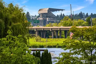 2501 Canterbury Ln E, Seattle, WA 98112 - Photo 9