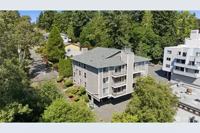 2334 NE 102nd Street #202, Seattle, WA 98125 - Photo 1