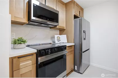 2334 NE 102nd Street #202, Seattle, WA 98125 - Photo 5