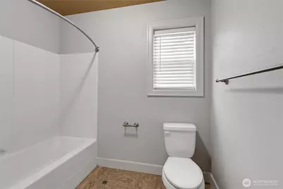 6423 3rd Street Ct E, Fife, WA 98424 - Photo 21