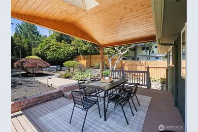 5547 38th Avenue NE, Seattle, WA 98105 - Photo 29