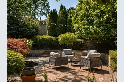 5547 38th Avenue NE, Seattle, WA 98105 - Photo 33