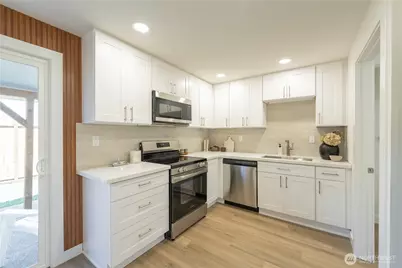 8801 13th Street NE, Lake Stevens, WA 98258 - Photo 15