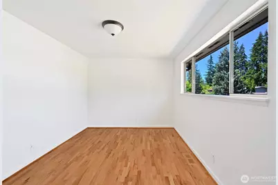305 NW 198th Street, Shoreline, WA 98177 - Photo 29