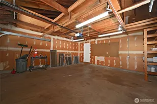 305 NW 198th St, Shoreline, WA 98177 - Photo 33