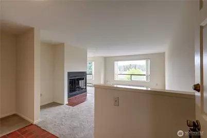 11643 91st Place NE, Kirkland, WA 98034 - Photo 3