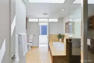 1819 39th Ave E, Seattle, WA 98112 - Photo 23