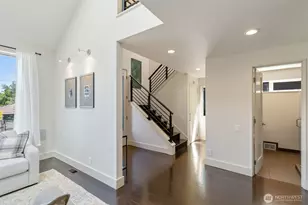 1819 39th Ave E, Seattle, WA 98112 - Photo 7