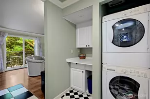12704 NE 144th St, Kirkland, WA 98034 - Photo 17