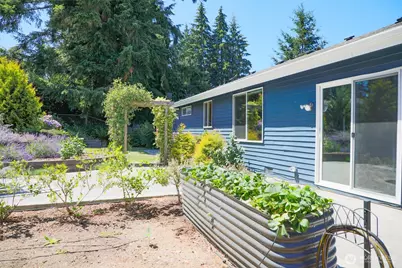 715 NE Redbud Lane, Bremerton, WA 98311 - Photo 31
