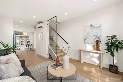 3819 B Fremont Avenue N, Seattle, WA 98103 - Photo 1