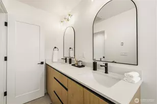 3819 B Fremont Ave N, Seattle, WA 98103 - Photo 17