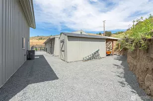 749 Wheeler Hill Rd, Wenatchee, WA 98801 - Photo 15