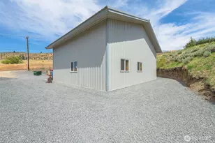 749 Wheeler Hill Rd, Wenatchee, WA 98801 - Photo 13