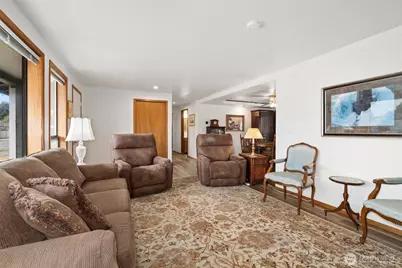405 W 4th Street, Centralia, WA 98531 - Photo 7
