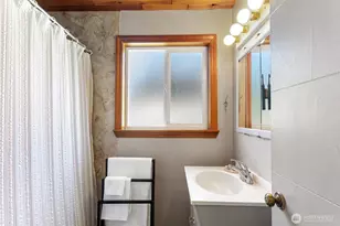 18042 10th Ave NE, Shoreline, WA 98155 - Photo 19