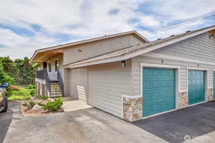 520 11th Street NE, East Wenatchee, WA 98802 - Photo 1
