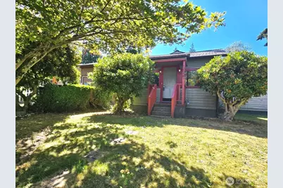 14337 Burke Avenue N, Seattle, WA 98133 - Photo 1