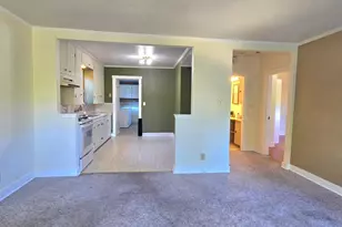 14337 Burke Ave N, Seattle, WA 98133 - Photo 7