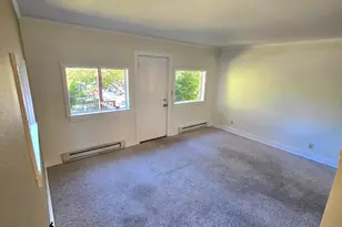 14337 Burke Ave N, Seattle, WA 98133 - Photo 9
