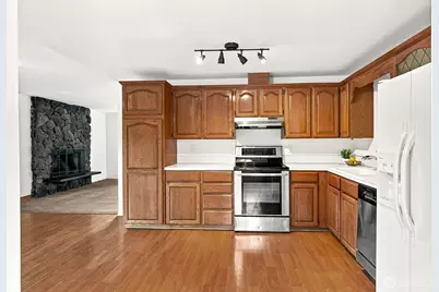 7910 Husky Way SE, Lacey, WA 98503 - Photo 9