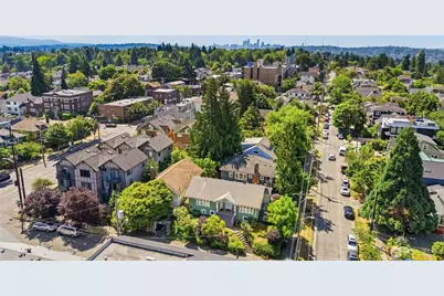 303 N 64th Street, Seattle, WA 98103 - Photo 7