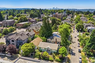 303 N 64th St, Seattle, WA 98103 - Photo 7