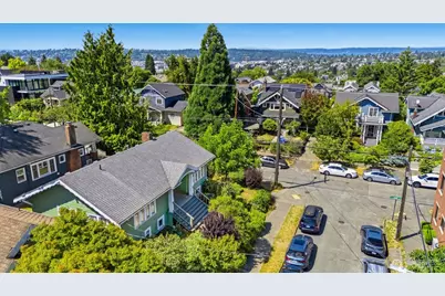 303 N 64th Street, Seattle, WA 98103 - Photo 5