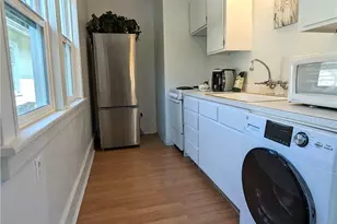 303 N 64th St, Seattle, WA 98103 - Photo 9