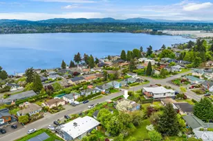 10945 Forest Ave S, Seattle, WA 98178 - Photo 29
