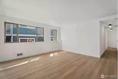 216 Broadway #3, Tacoma, WA 98402 - Photo 3