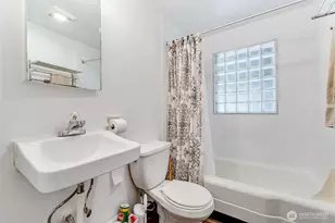 3033 31st Ave W, Seattle, WA 98199 - Photo 27